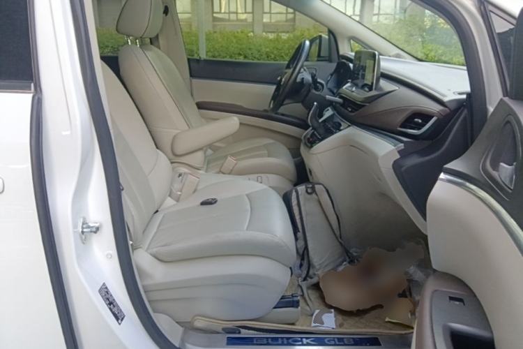 Used Buick GL8 2021 Land Cruiser Executive Class 652T Luxury Model Right Front Seat