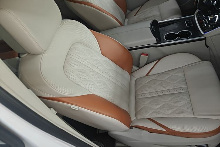 Used Buick GL8 2021 ES Landtrek 653T Comfort Edition Right Front Seat