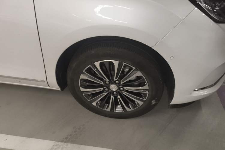 Used Buick GL8 2021 ES Landtrek 653T Smart Luxury Model Right Front Wheel Hub