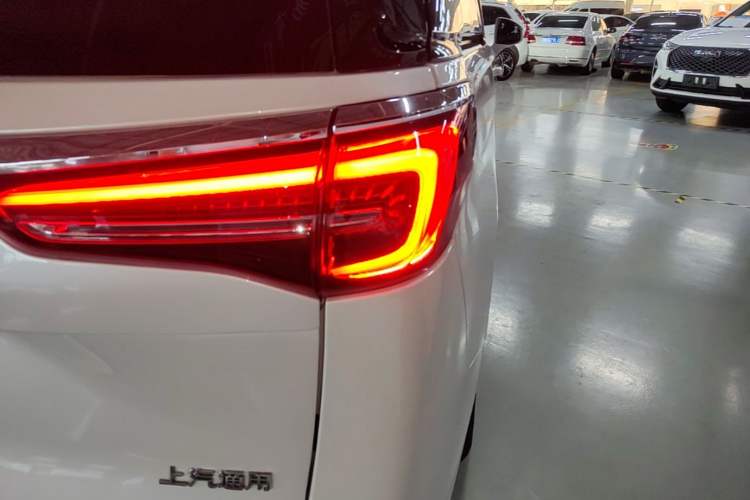 Used Buick GL8 2021 ES Land Cruiser 653T Luxury Edition Right Rear Taillight