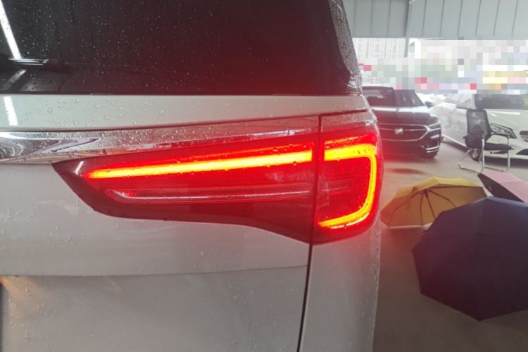 Used Buick GL8 2021 ES Land Cruiser 653T Luxury Edition Right Rear Taillight