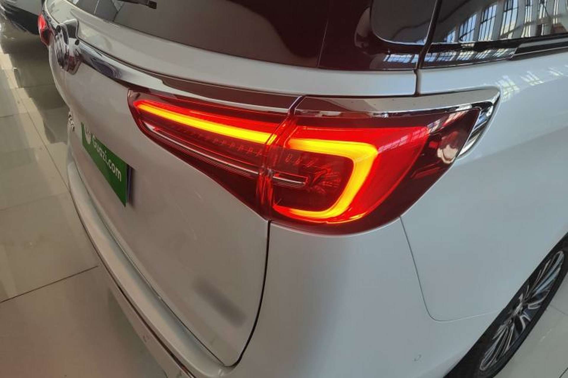 Used Buick GL8 2021 ES Land Cruiser 653T Smart Flagship Model Right Rear Taillight