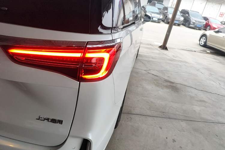 Used Buick GL8 2021 ES Landtrek 653T Comfort Edition Right Rear Taillight