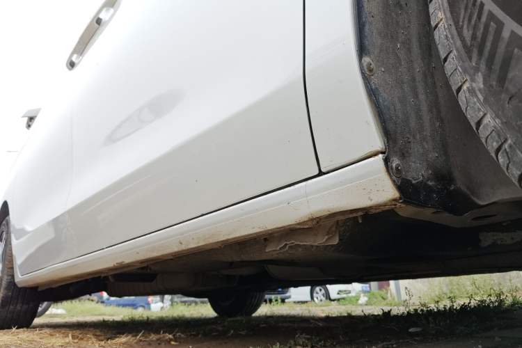 Used Buick GL8 2021 ES Land Cruiser 653T Luxury Edition Right Side Sill
