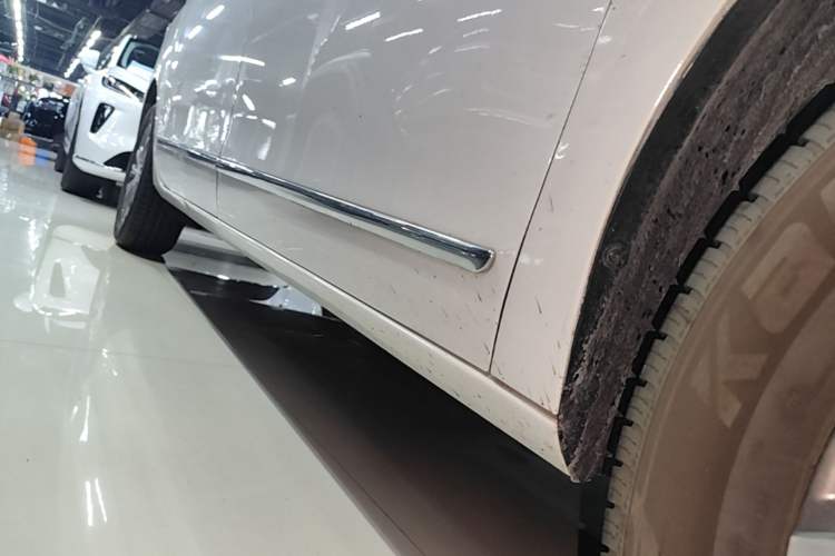 Used Buick GL8 2021 Land Cruiser Executive Class 652T Smart Luxury Model Right Side Sill