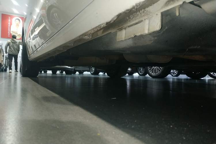 Used Buick GL8 2021 ES Land Cruiser 653T Luxury Edition Right Side Sill