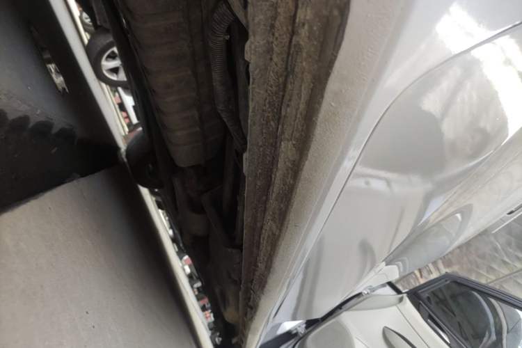 Used Buick GL8 2021 ES Landtrek 653T Comfort Edition Right Side Sill