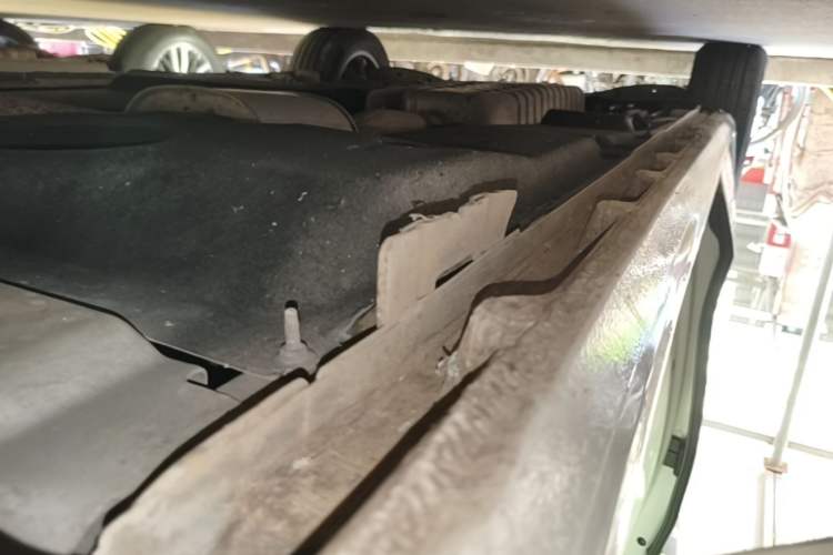 Used Buick GL8 2021 ES Land Cruiser 653T Luxury Edition Right Side Sill