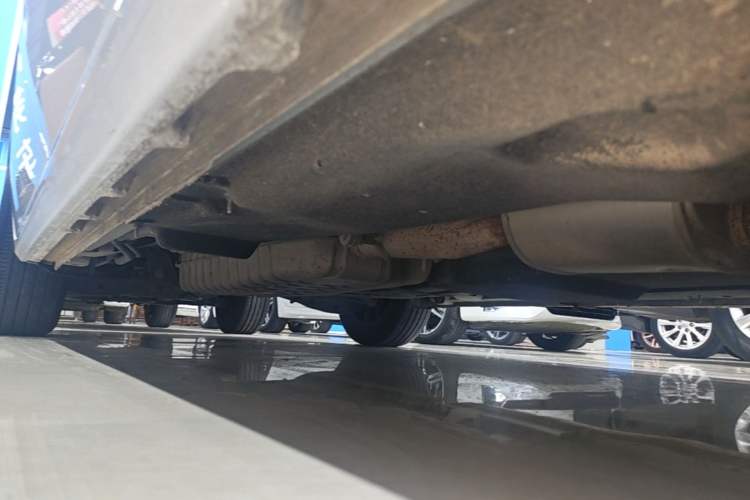 Used Buick GL8 2021 ES Land Cruiser 653T Luxury Edition Right Side Sill