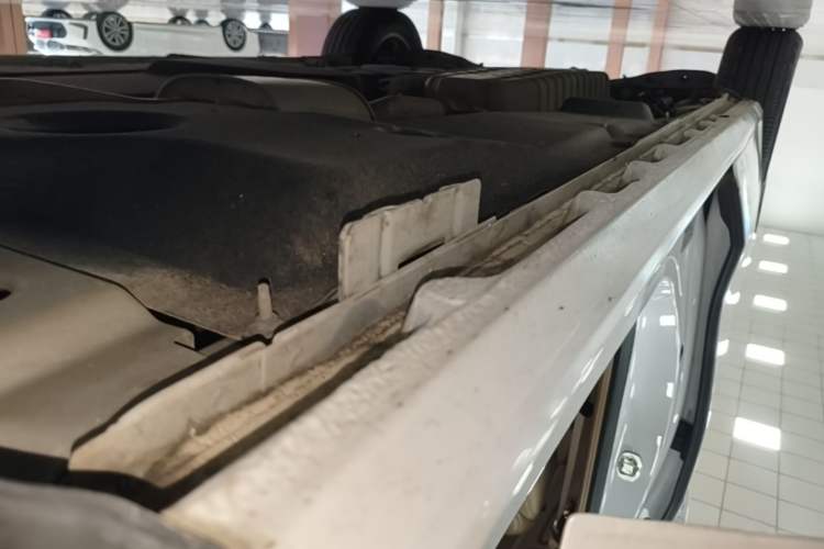 Used Buick GL8 2021 ES Land Cruiser 653T Luxury Edition Right Side Sill