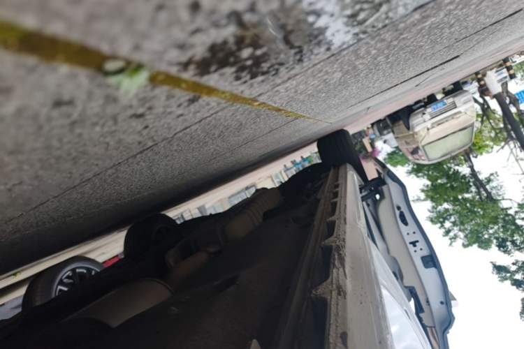 Used Buick GL8 2021 ES Landtrek 653T Comfort Edition Right Side Sill