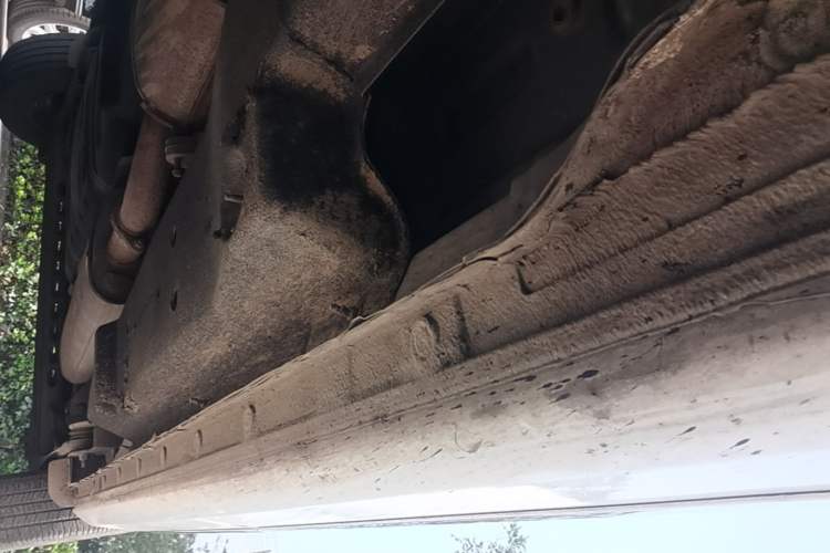 Used Buick GL8 2021 Land Cruiser Executive Class 652T Smart Luxury Model Right Side Sill