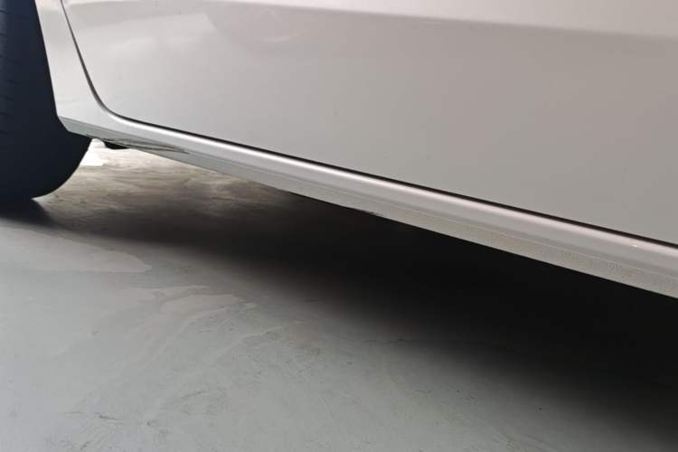 Used Buick GL8 2021 ES Land Cruiser 653T Luxury Edition Right Side Sill