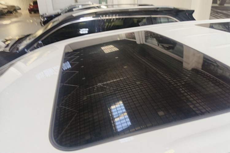Used Buick GL8 2021 Land Cruiser Executive Class 652T Smart Luxury Model Roof