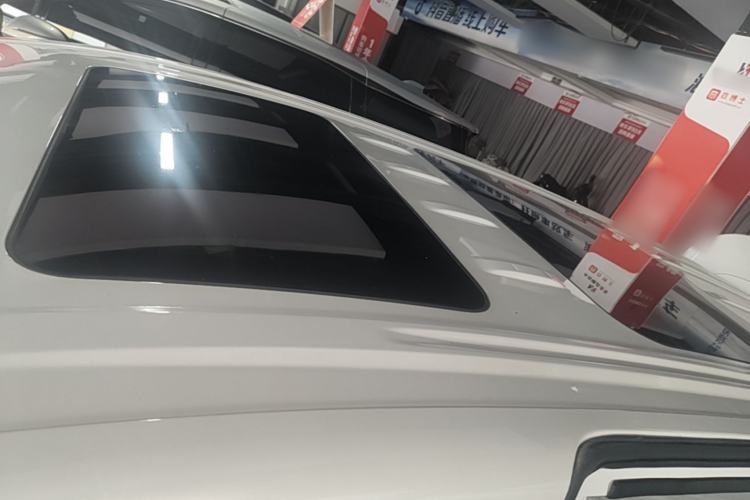 Used Buick GL8 2021 ES Landtrek 653T Luxury Model Roof