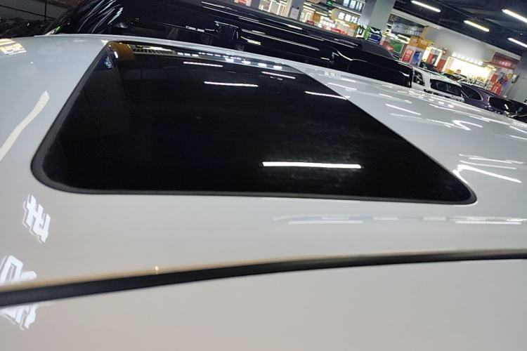 Used Buick GL8 2021 Land Cruiser Executive Class 652T Smart Luxury Model Roof