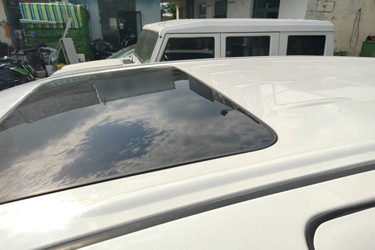 Used Buick GL8 2021 Land Cruiser Executive Class 652T Luxury Model Roof