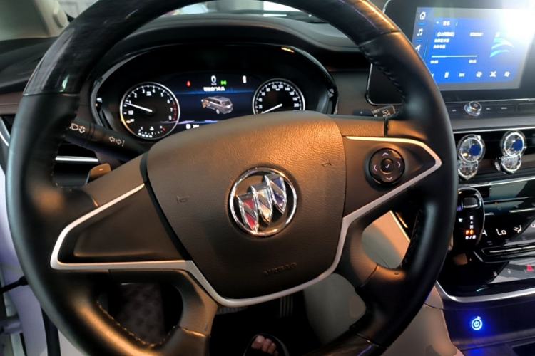 Used Buick GL8 2021 Land Cruiser Executive Class 652T Comfort Model Steering Wheel