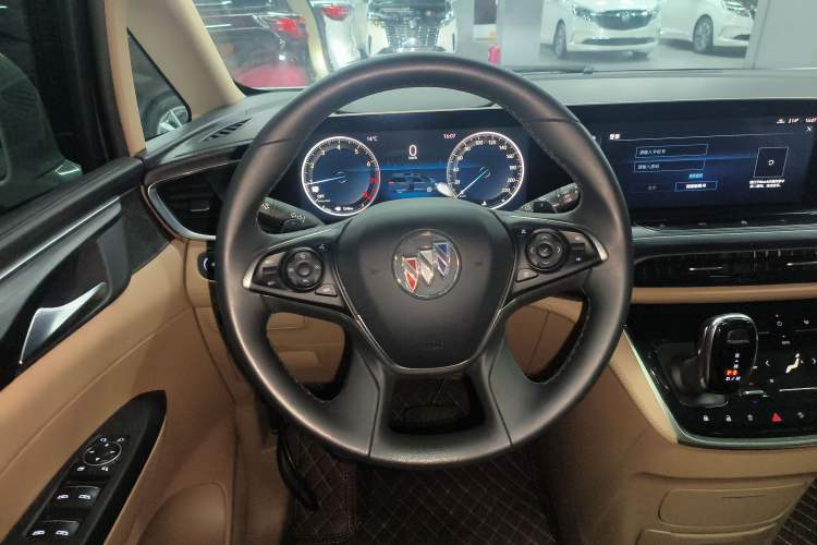 Used Buick GL8 2021 ES Landtrek 653T Luxury Model Steering Wheel