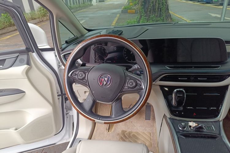 Used Buick GL8 2021 ES Landtrek 653T Comfort Edition Steering Wheel