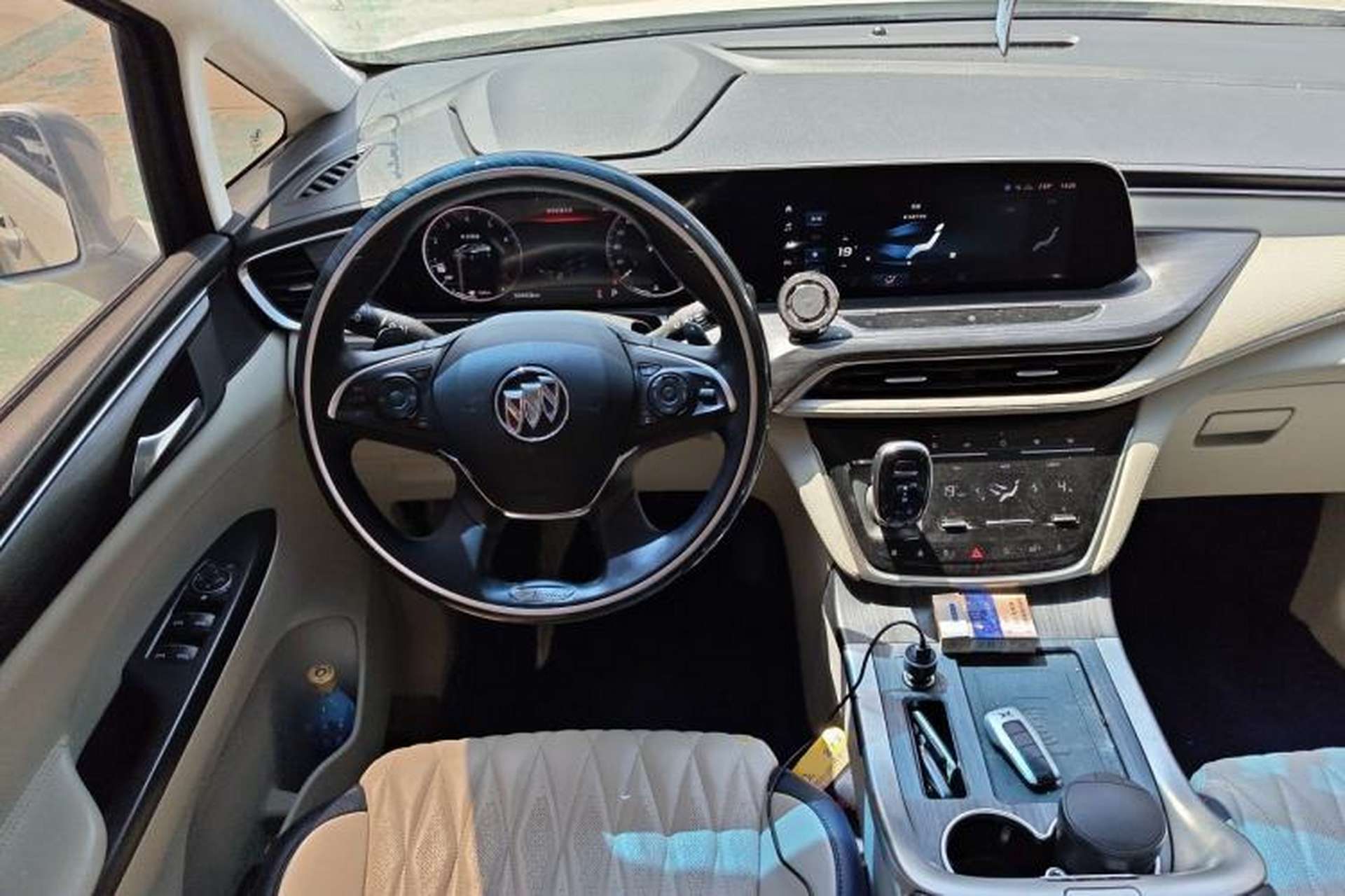 Used Buick GL8 2021 ES Landtrek 653T Comfort Edition Steering Wheel