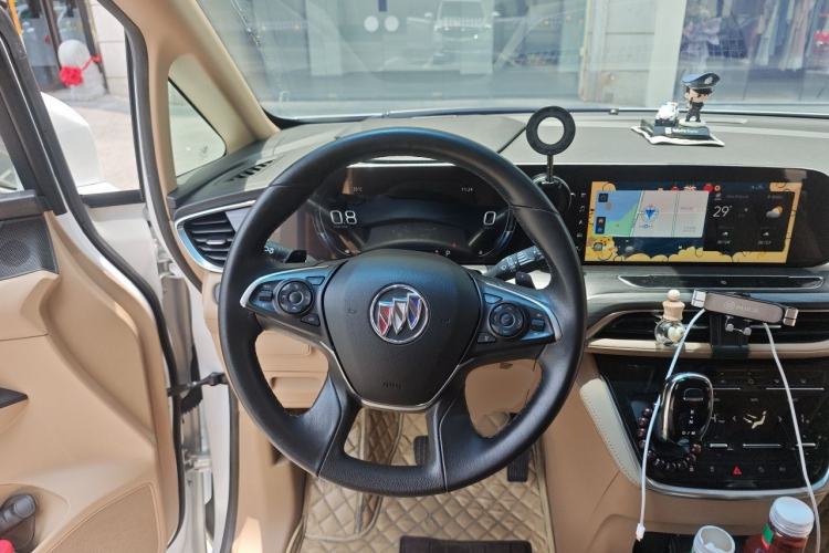 Used Buick GL8 2021 ES Land Cruiser 653T Luxury Edition Steering Wheel