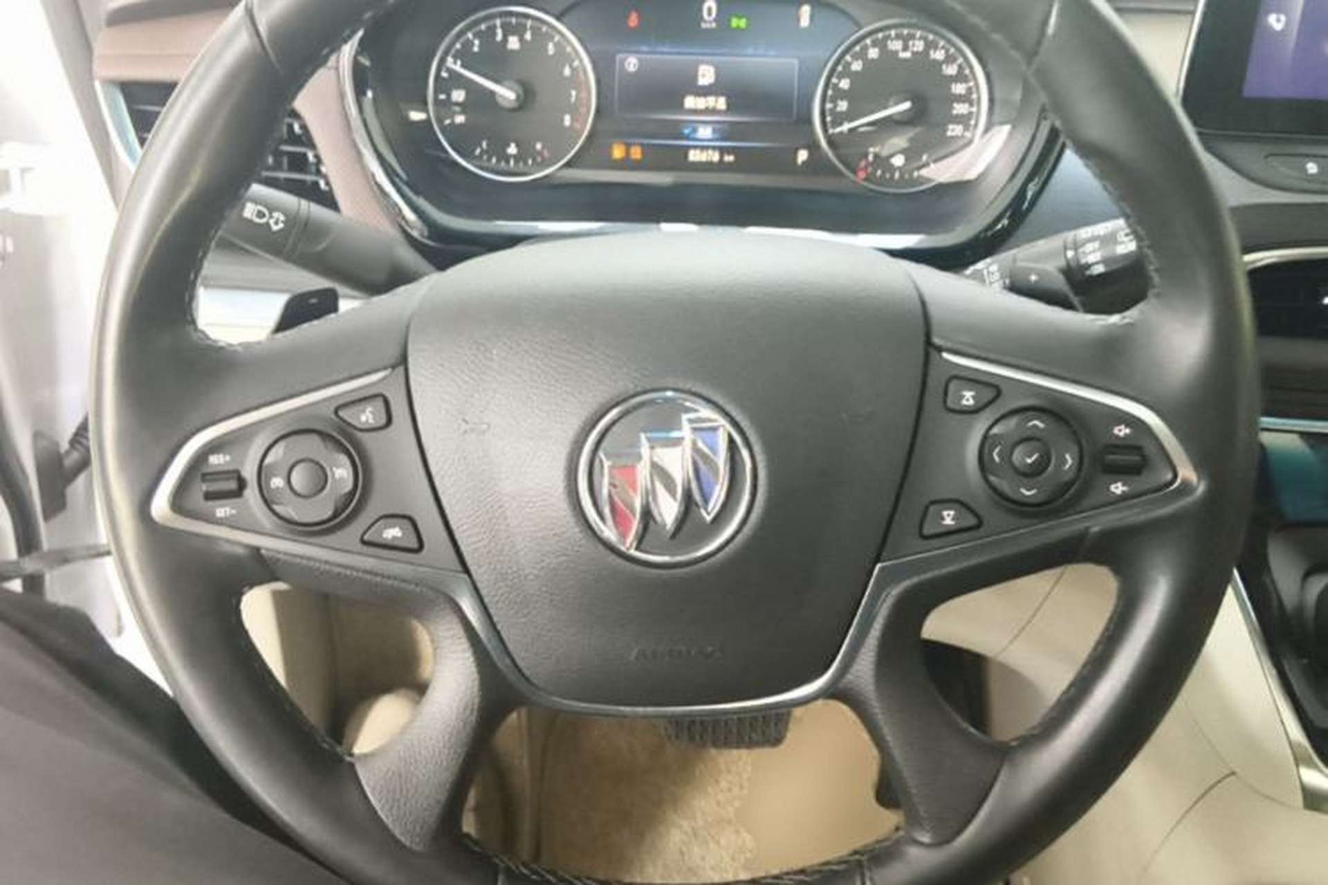 Used Buick GL8 2021 Land Cruiser Executive Class 652T Luxury Model Steering Wheel
