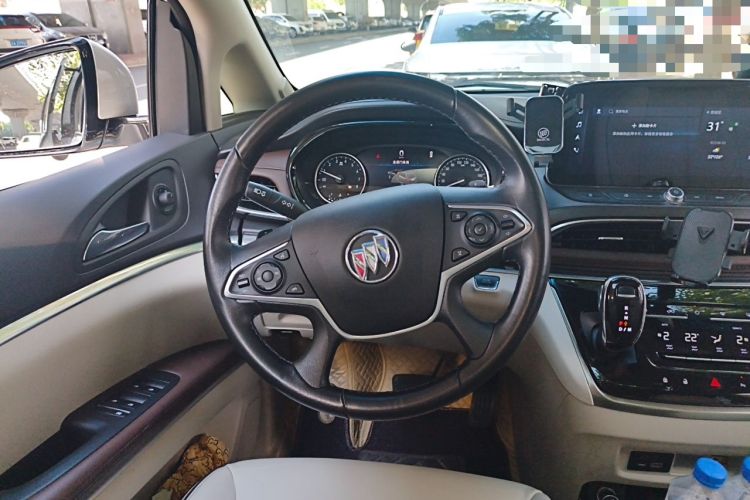 Used Buick GL8 2021 Land Cruiser Executive Class 652T Luxury Model Steering Wheel
