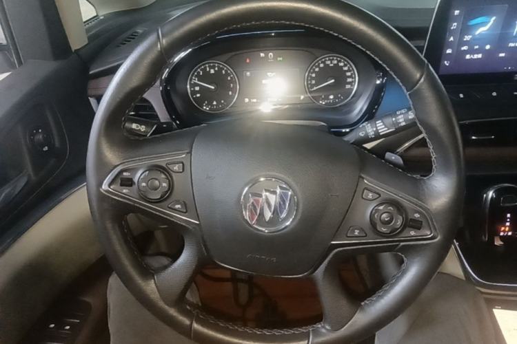 Used Buick GL8 2021 Land Cruiser Executive 652T Premium Model Steering Wheel