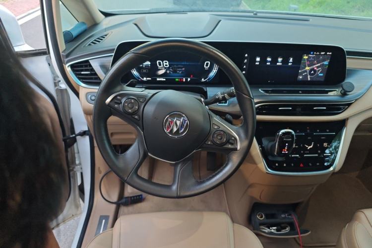 Used Buick GL8 2021 ES Land Cruiser 653T Flagship Model Steering Wheel