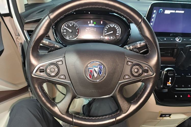 Used Buick GL8 2021 Land Cruiser Executive Class 652T Smart Luxury Model Steering Wheel