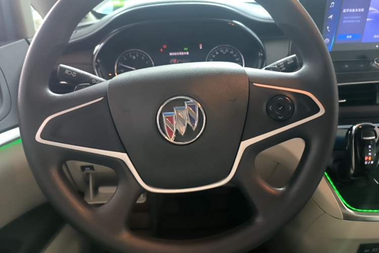 Used Buick GL8 2021 Land Cruiser Executive Class 652T Comfort Model Steering Wheel