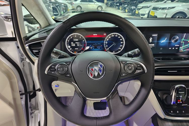 Used Buick GL8 2021 ES Landtrek 653T Comfort Edition Steering Wheel