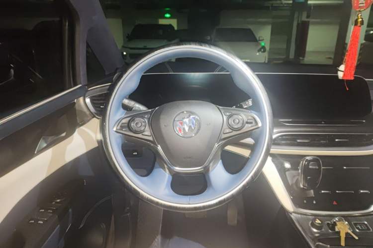 Used Buick GL8 2021 ES Landtrek 653T Comfort Edition Steering Wheel