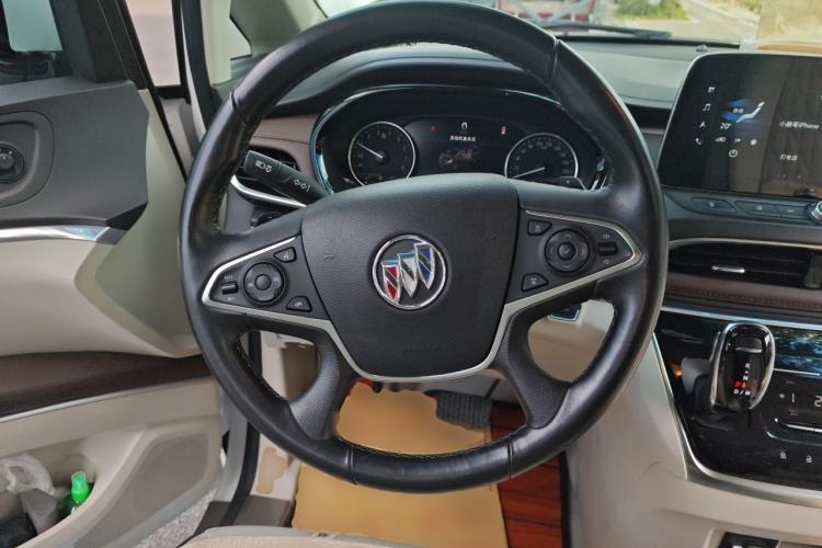 Used Buick GL8 2021 Land Cruiser Executive Class 652T Luxury Model Steering Wheel