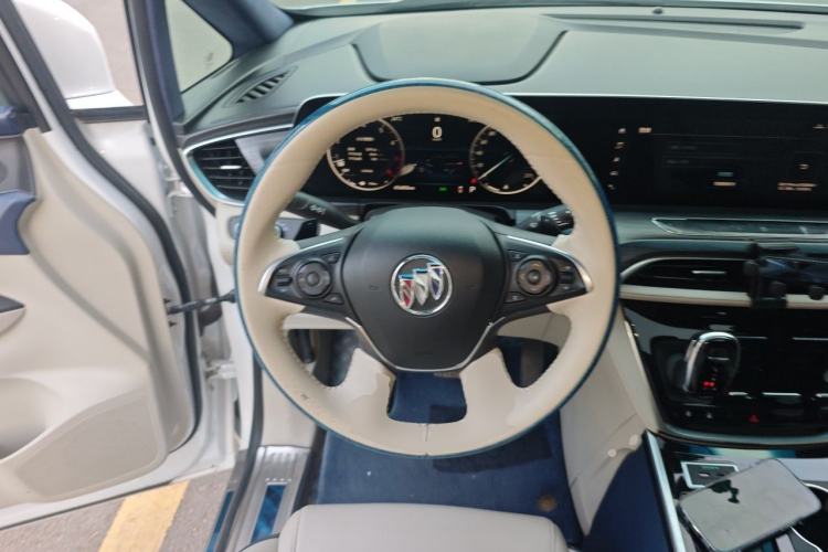 Used Buick GL8 2021 ES Landtrek 653T Comfort Edition Steering Wheel