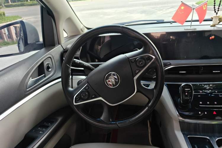 Used Buick GL8 2021 Land Cruiser Executive Class 652T Luxury Model Steering Wheel