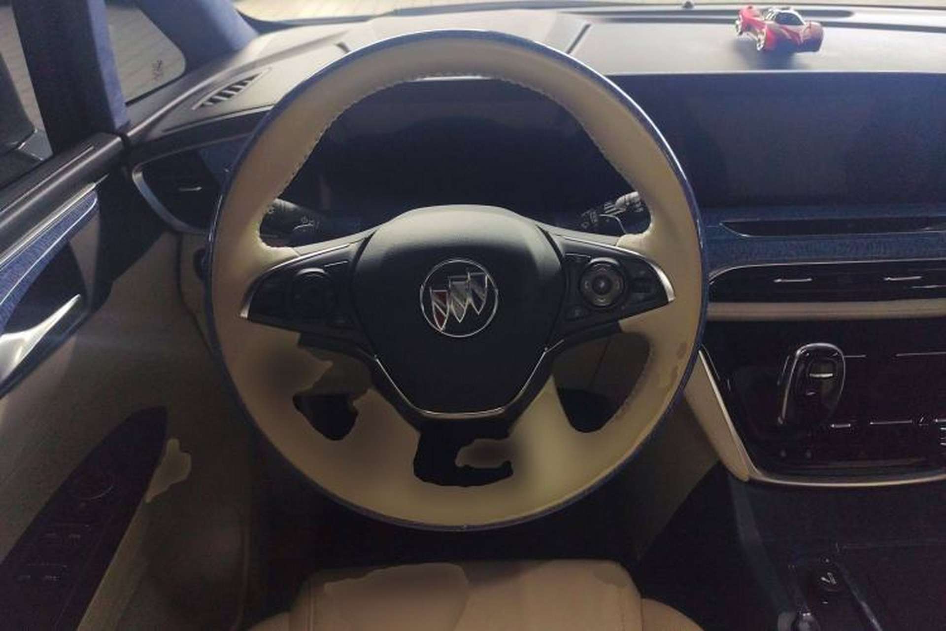 Used Buick GL8 2021 ES Landtrek 653T Comfort Edition Steering Wheel