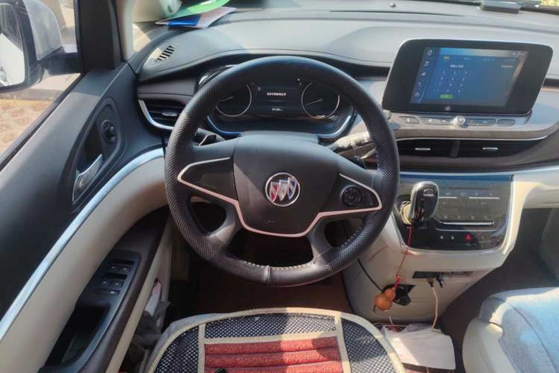 Used Buick GL8 2021 Land Cruiser Executive Class 652T Comfort Model Steering Wheel