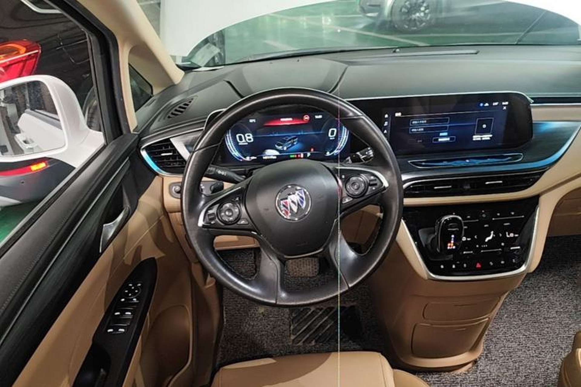 Used Buick GL8 2021 ES Landtrek 653T Luxury Model Steering Wheel