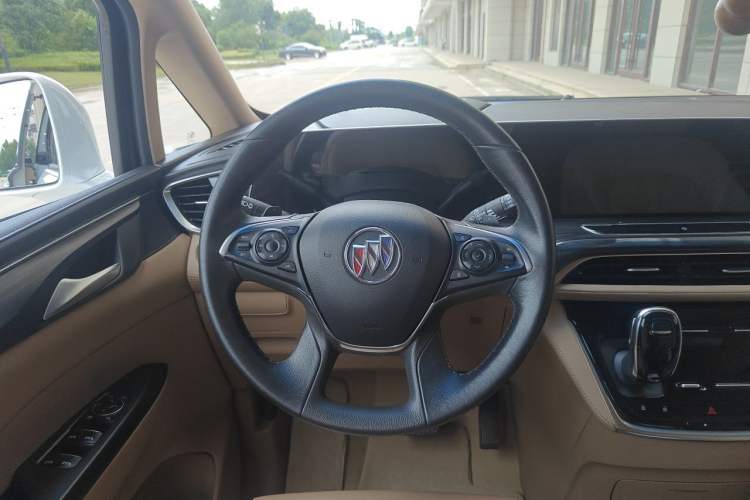 Used Buick GL8 2021 ES Landtrek 653T Luxury Model Steering Wheel