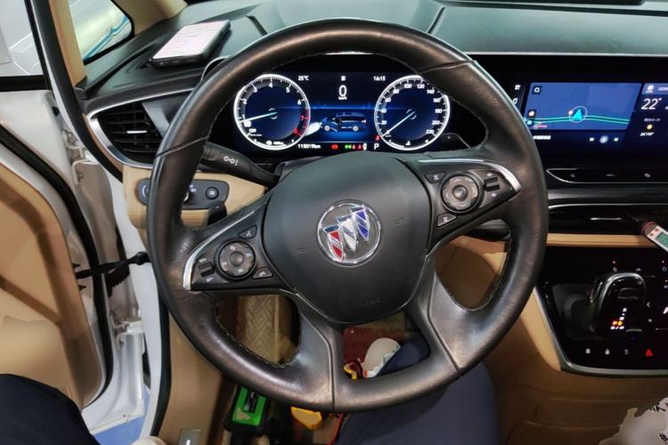 Used Buick GL8 2021 ES Land Cruiser 653T Flagship Model Steering Wheel