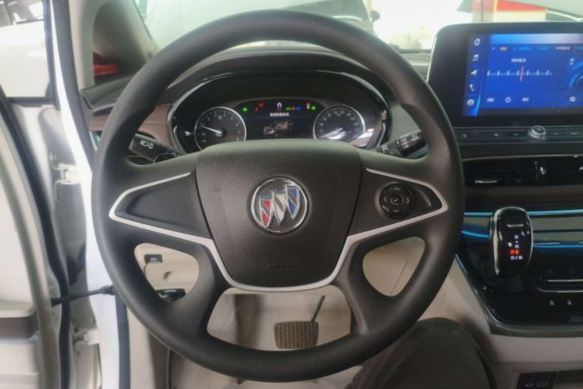Used Buick GL8 2021 Land Cruiser Executive Class 652T Comfort Model Steering Wheel