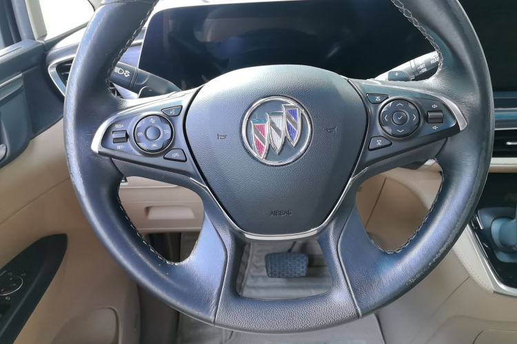 Used Buick GL8 2021 ES Land Cruiser 653T Smart Flagship Model Steering Wheel