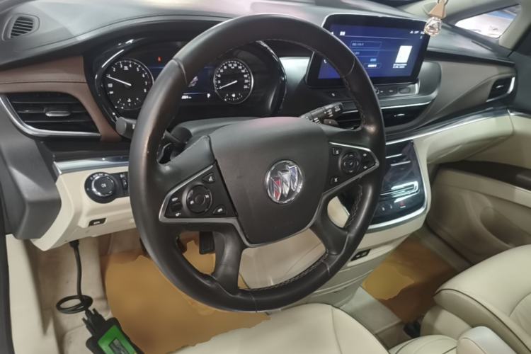 Used Buick GL8 2021 Land Cruiser Executive Class 652T Luxury Model Steering Wheel