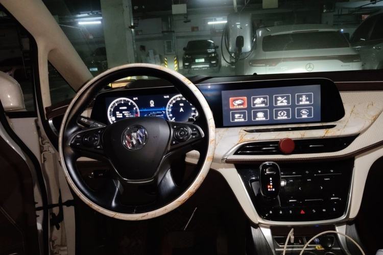 Used Buick GL8 2021 ES Landtrek 653T Comfort Edition Steering Wheel