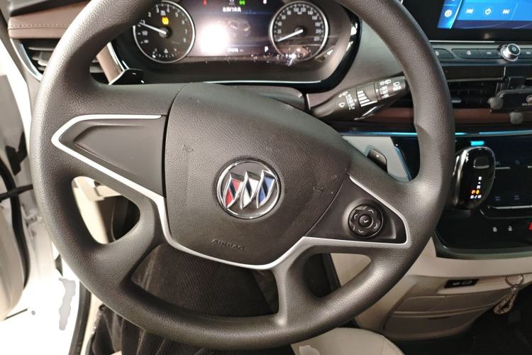 Used Buick GL8 2021 Land Cruiser Executive Class 652T Comfort Model Steering Wheel