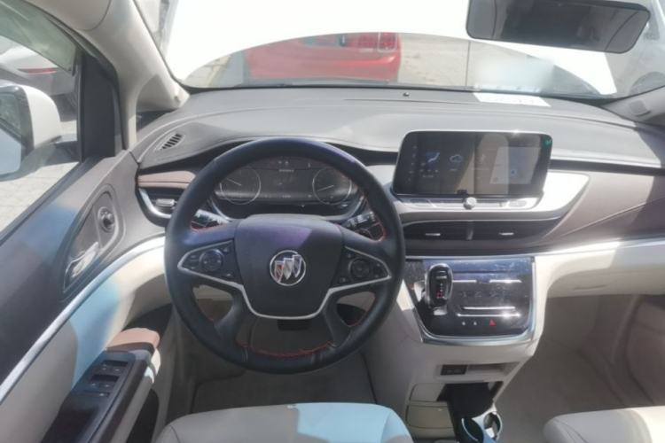 Used Buick GL8 2021 Land Cruiser Executive 652T Premium Model Steering Wheel