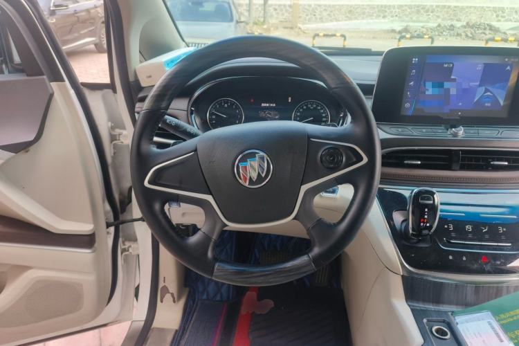 Used Buick GL8 2021 Land Cruiser Executive Class 652T Comfort Model Steering Wheel