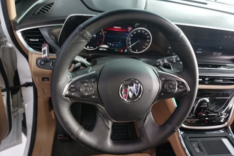 Used Buick GL8 2021 ES Land Cruiser 653T Luxury Edition Steering Wheel